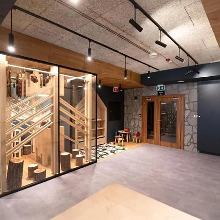 Luxury Hrebienok C411 *