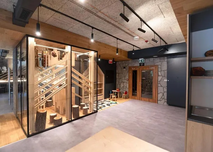 Luxury Hrebienok C411 *